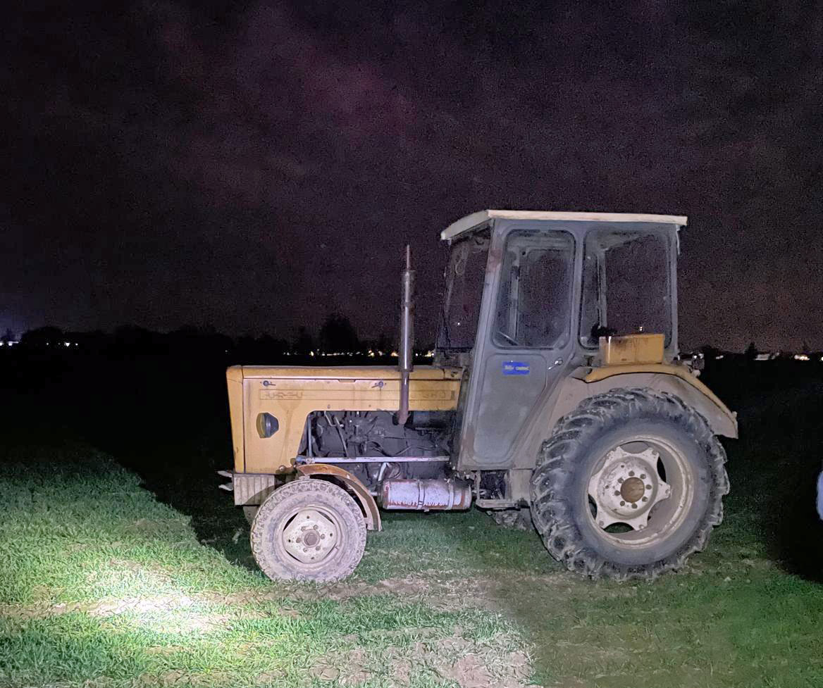 Pijany kierujący chciał rozjechać policjanta traktorem