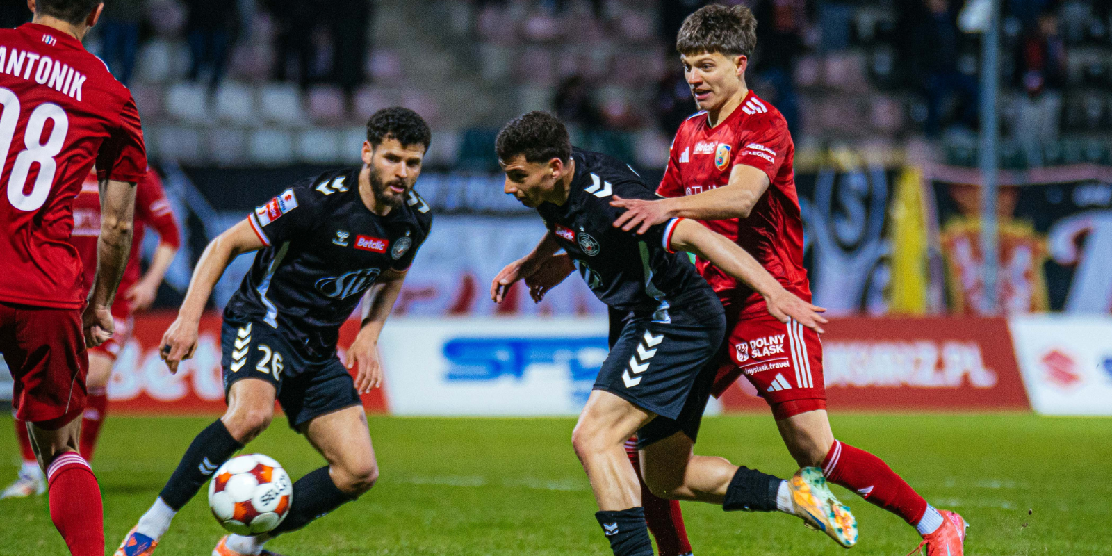 Podział punktów w spotkaniu z Miedzią Legnica