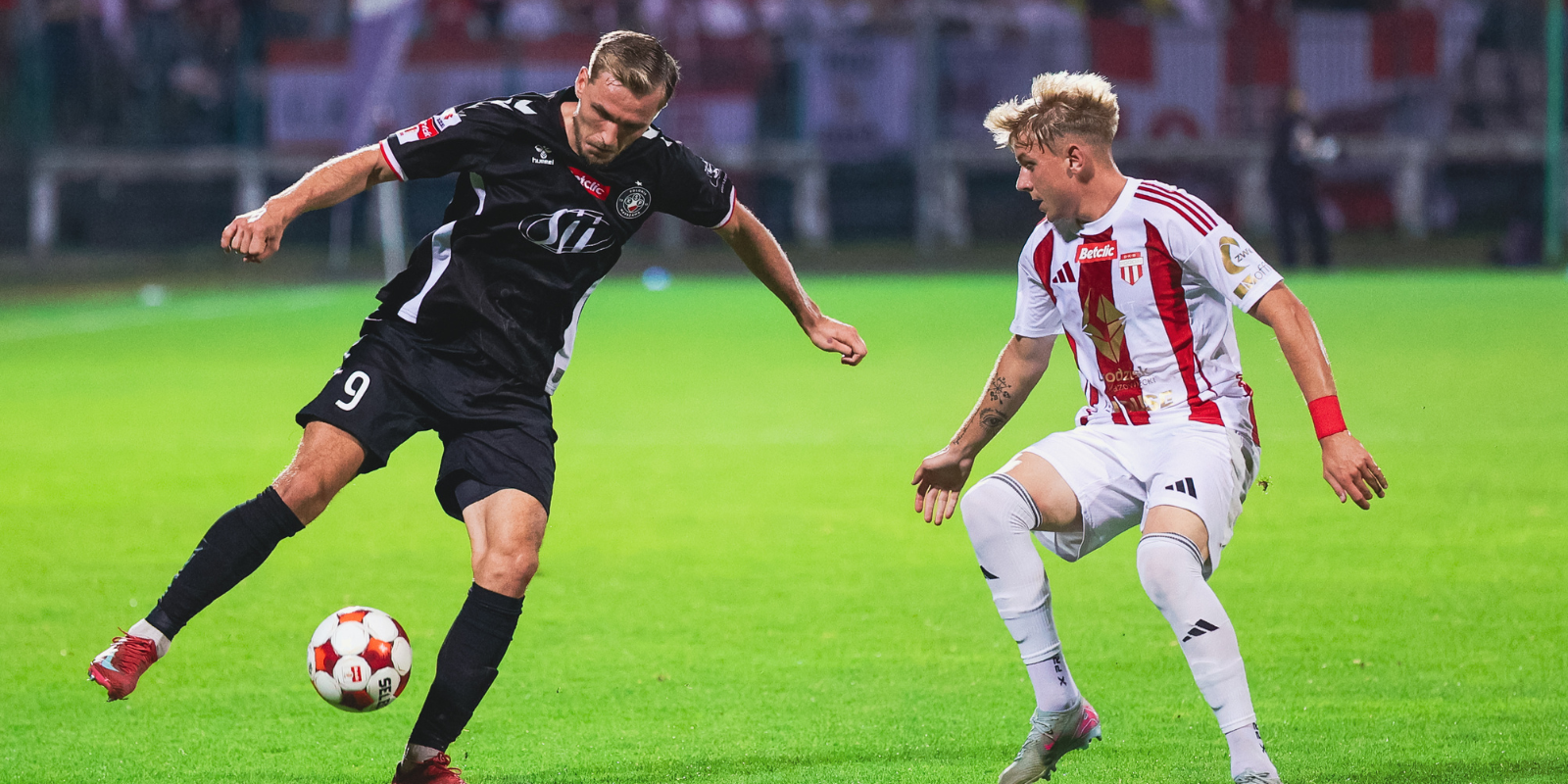 Polonia Warszawa w meczu na szczycie z Pogonią Grodzisk Mazowiecki