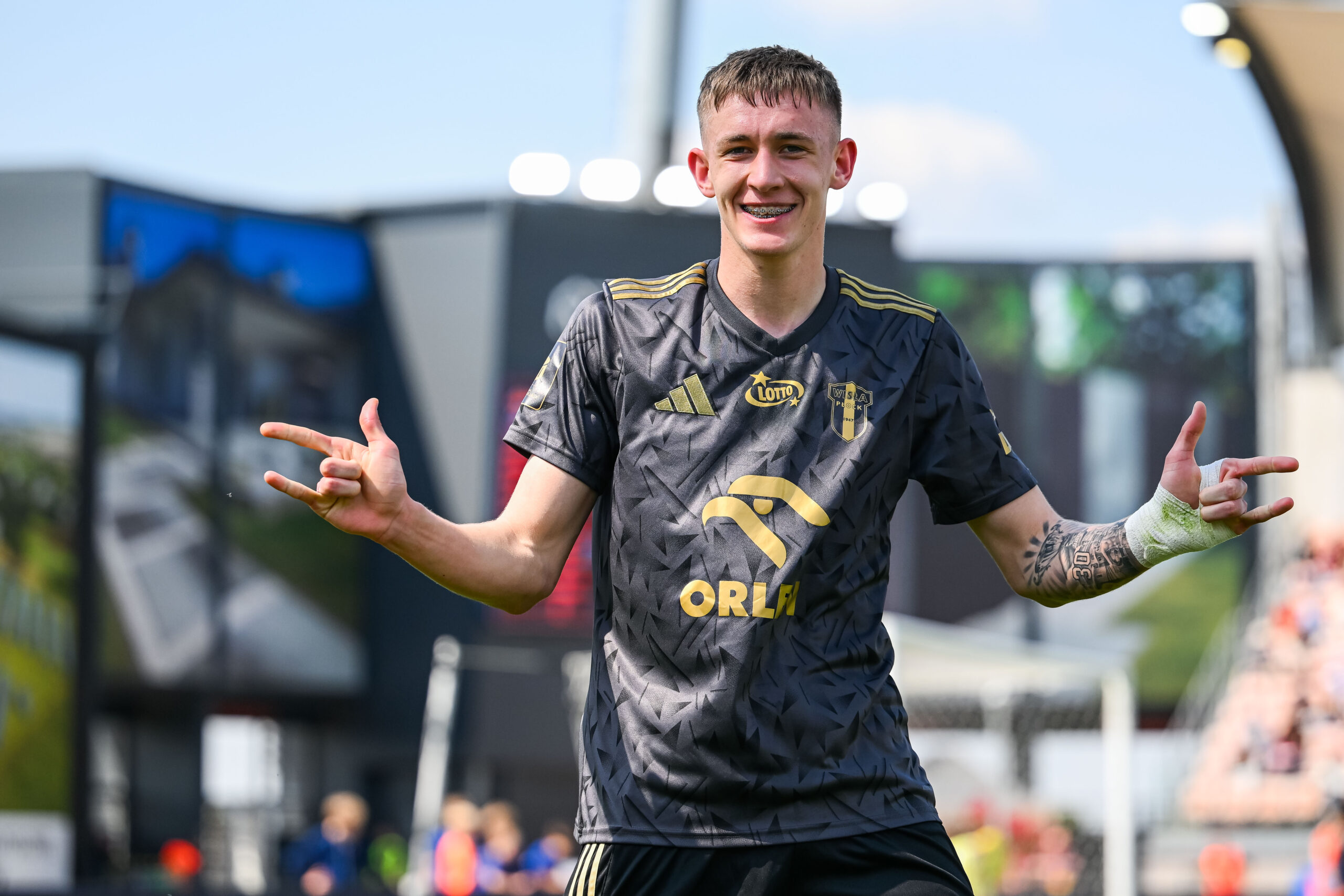 Nafciarze pokonali Słoniki