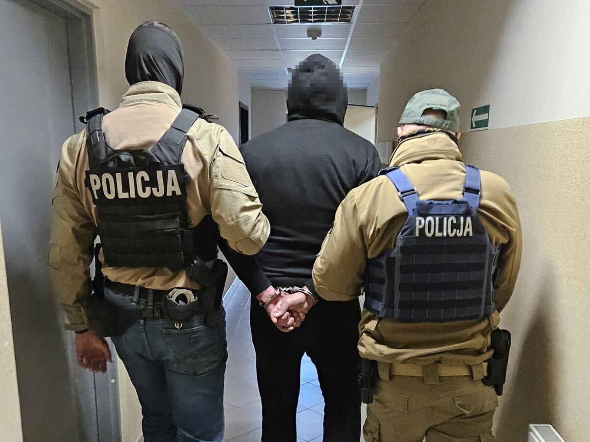 Niebezpieczny 40-latek zatrzymany przez Policję. Akcja z udziałem kontrterrorystów