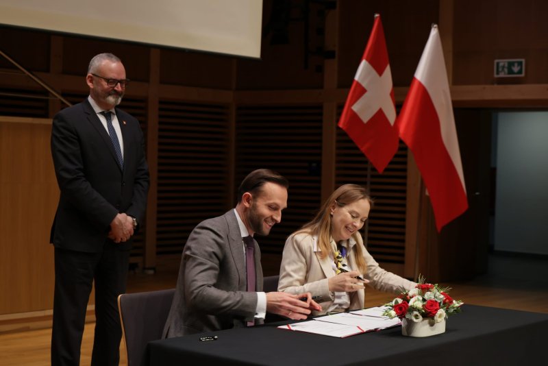 Podpisano umowę na fundusze szwajcarskie