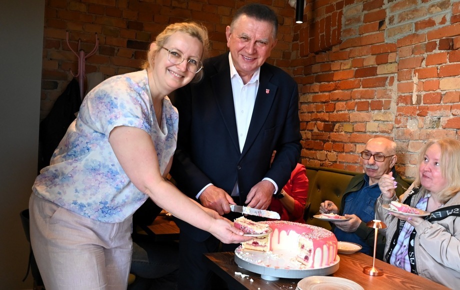 TOTU Cafe na peronie – nowa kawiarnia w wyjątkowym miejscu