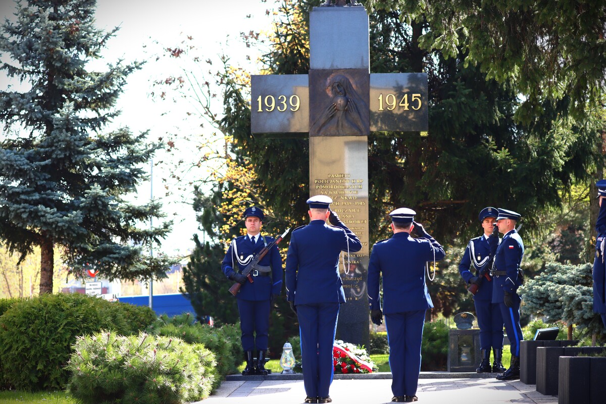 Upamiętnili ofiary w 86. rocznicę katyńskiej zbrodni