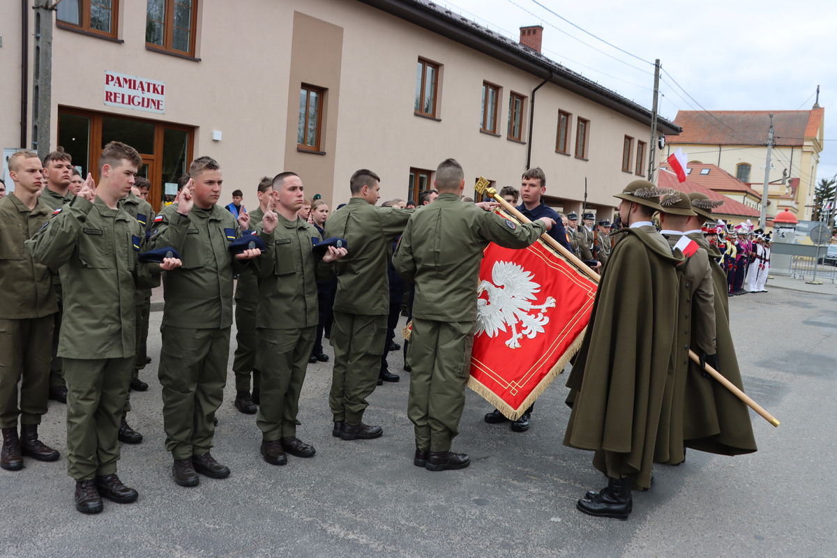 Uroczyste ślubowanie uczniów ZDZ w Nowym Mieście nad Pilicą