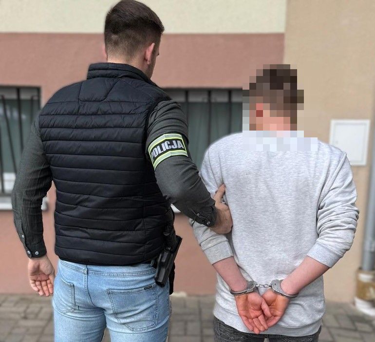 Zatrzymanie i błyskawiczny wyrok. 21-letni kierowca z zakazem stanął przed sądem