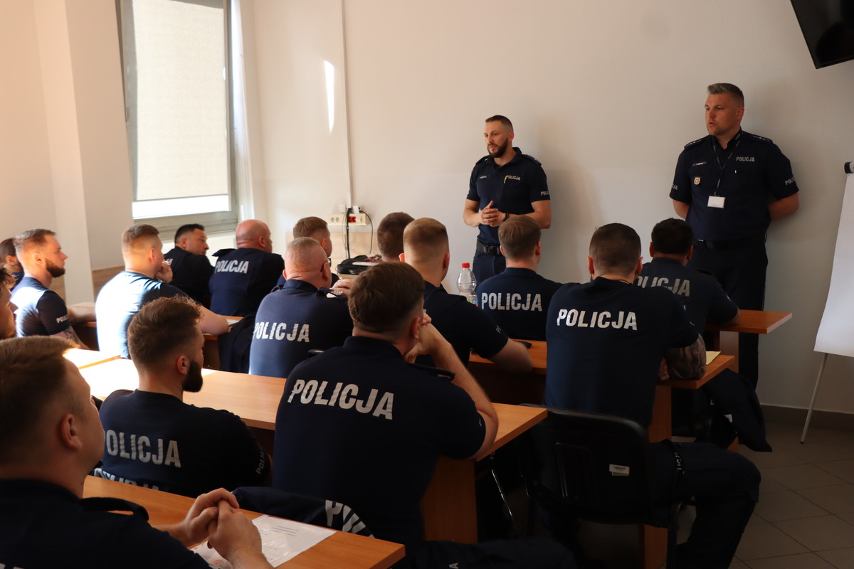 96 policjantów rozpoczęło aspiranckie szkolenie zawodowe