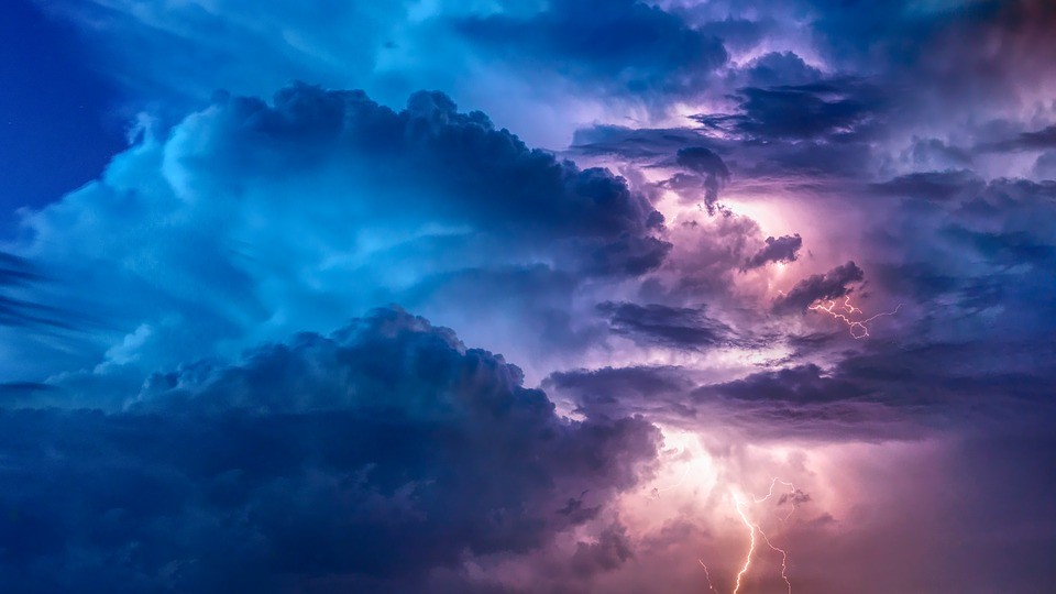 Instytut Meteorologii i Gospodarki Wodnej przestrzega przed burzami