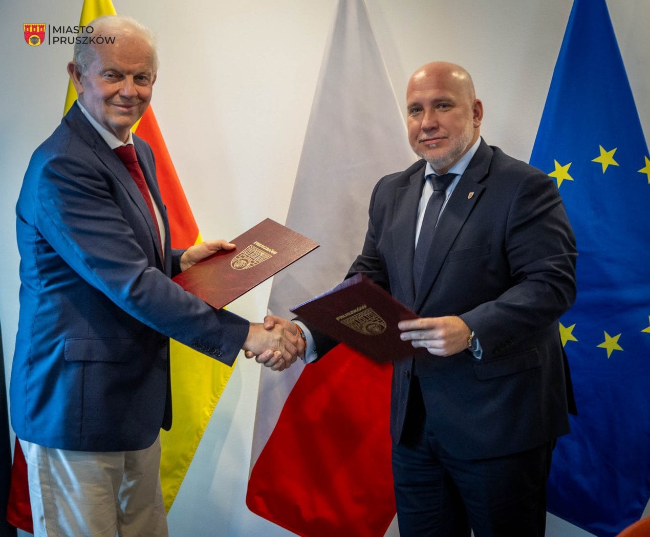 Nowoczesne oświetlenie uliczne w Pruszkowie. Umowa została podpisana