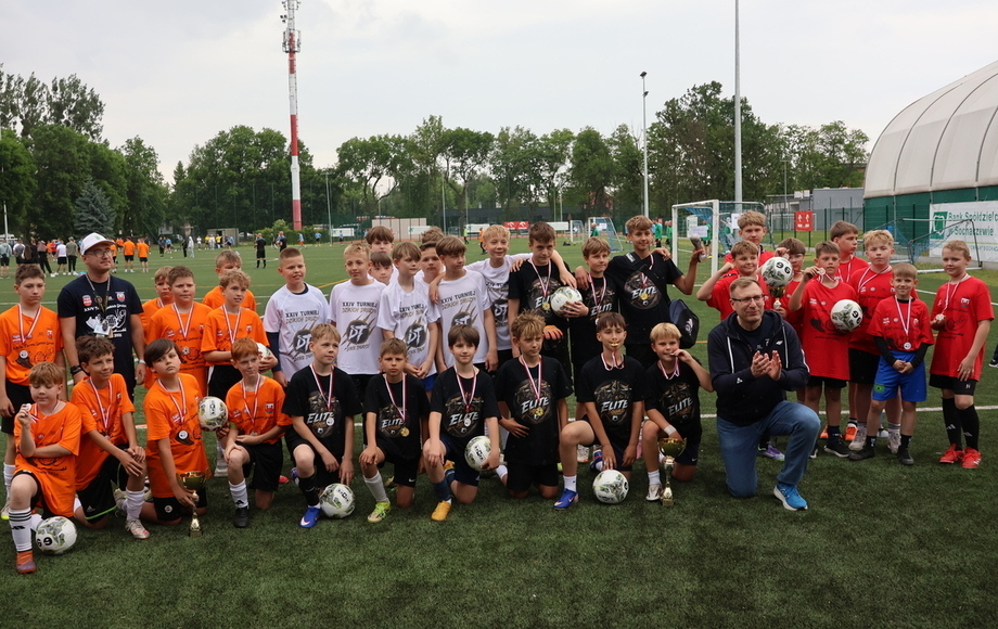 Piłkarskie święto amatorów na nowym stadionie