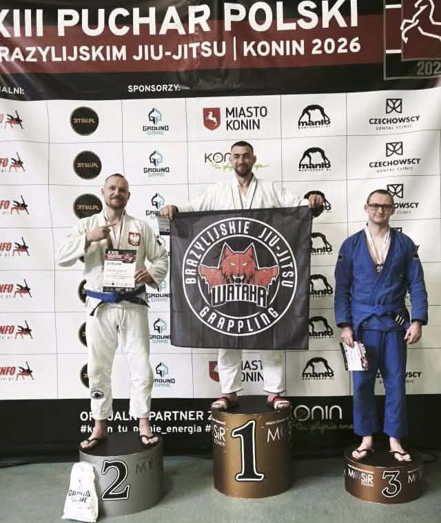 Policjanci z Płocka triumfowali na matach brazylijskiego jiu-jitsu. Funkcjonariusze ponownie sięgnęli po złoto w 100-lecie sportu w Policji