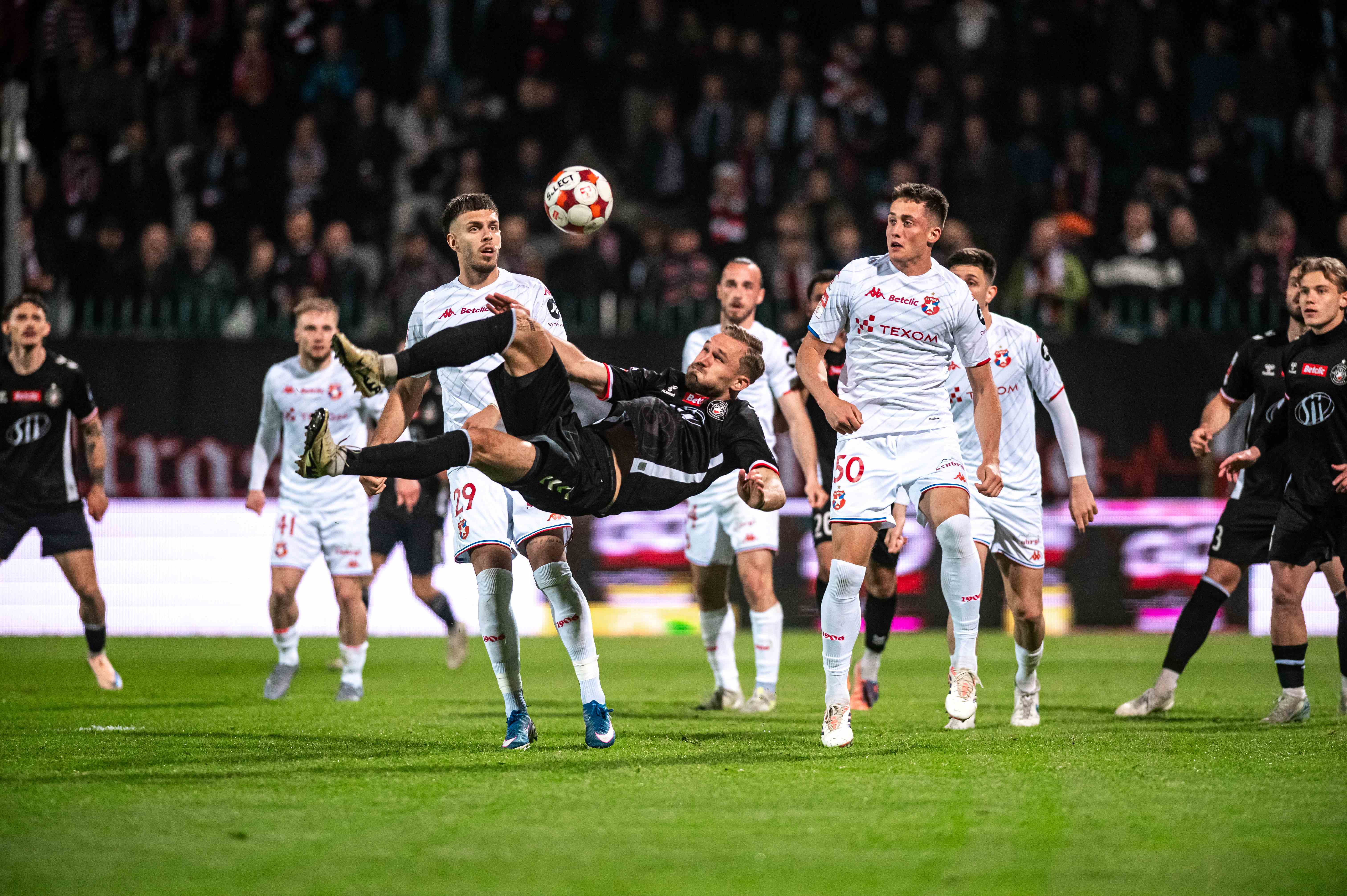 Skrót z meczu Polonia Warszawa – Wisła Kraków (0:1)