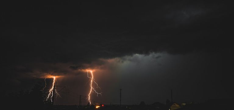 Uwaga! IMGW ostrzega przed nadchodzącymi burzami