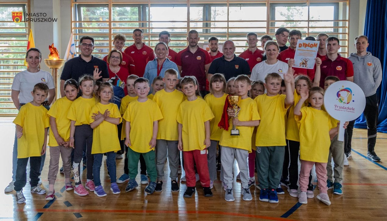 VI Olimpiada Przedszkolaków w Pruszkowie. Sportowe emocje i ogromna radość najmłodszych