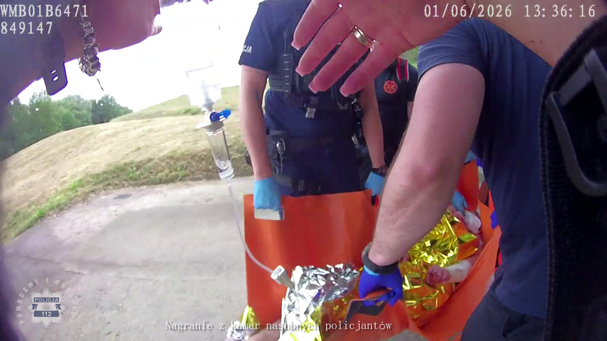 Policjanci z Płocka uratowali życie mężczyźnie. Liczyła się każda sekunda