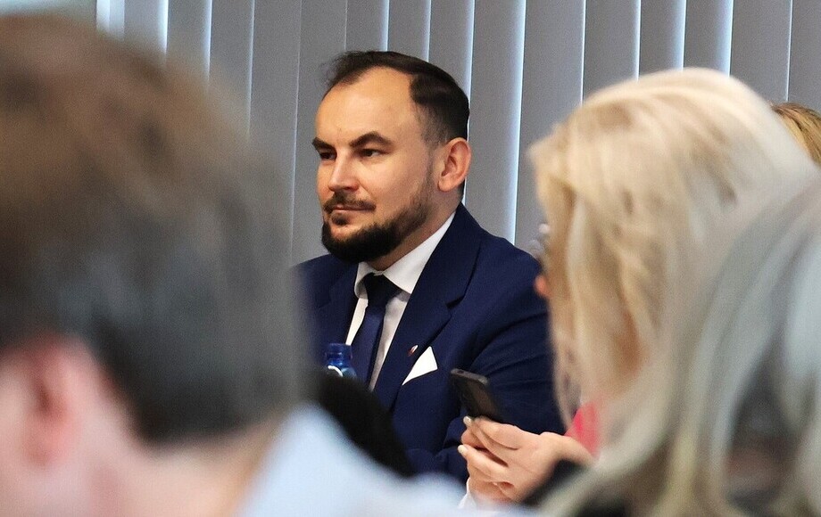 Wszyscy radni za wotum zaufania i absolutorium dla burmistrza